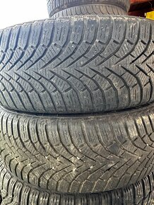 Predám 2x 195/65 r15 zimné pneumatiky - 2