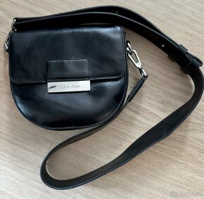 Crossbody Calvin Klein kabelka - 2