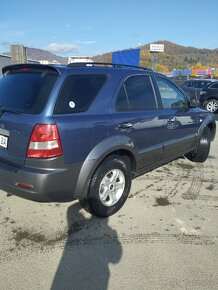 Kia Sorento CRDI 2.5 4x4 - 2