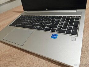 HP ProBook 450 G8 I5  strieborná - 2