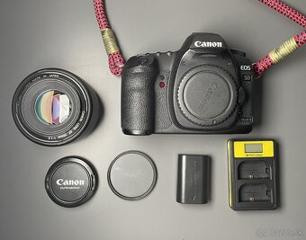 Canon 5D Mark II + EF 50mm f/1.4 USM (iba 22 411 snímok) - 2