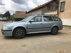 Škoda Octavia Kombi 1.9tdi 74kw 4x4 Xenony - 2