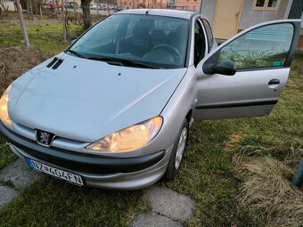 Peugeot 206 5p 1.1e 2004 - 2