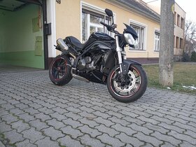 TRIUMPH SPEED  TRIPLE 1050 - 2