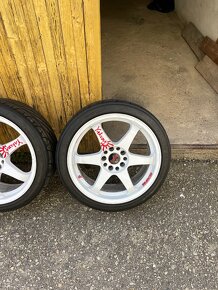 Japan racing jr3 8x18 5x114,3 a 5x120 - 2