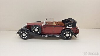 1:18 MAYBACH DS8 ZEPPELIN - 2