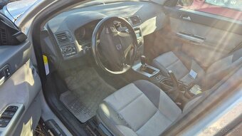 Volvo V50 - 2