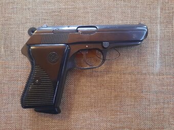 Pištoľ samonabíjacia CZ 70 - 2