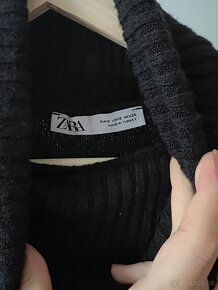 ZARA cierny rolak, velkost S - 2