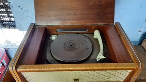 Radiogramofon Tesla - 2