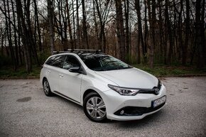 Toyota Auris 1.6 l Valvematic Selection - 2