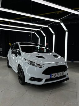 Ford Fiesta ST - 2