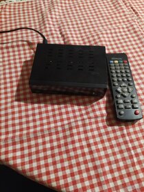 STRONG

SRT5003

Digital Terrestrial Receiver - 2