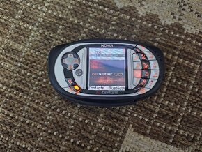 Nokia N-Gage 32MB & Nokia N-Gage QD 1GB - 2