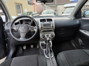 Toyota Urban Cruiser 1.4 D-4D AWD Sol - 2