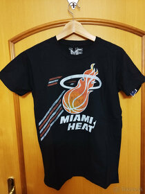 Tricko MIAMI HEAT black , velkost S , uplne nove s visackami - 2