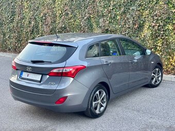 Hyundai i30 CW 1.6 CRDi Family - 2