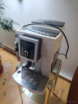 Automatický kávovar Delonghi - 2