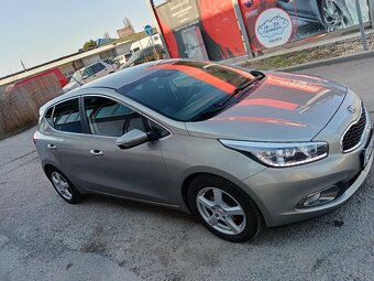 KIA CEED, 2014 GOLD - 2