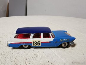 Corgi toys Plymouth Sports - 2