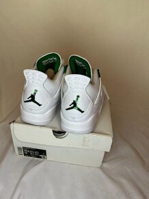 Jordan Retro 4 "Green Metallic" - 2