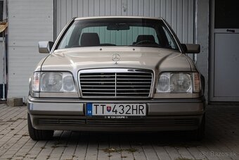 Mercedes-Benz 124 - 2