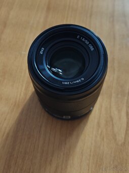 Sony 50mm f/1.8 E-Mount (APS-C) - 2