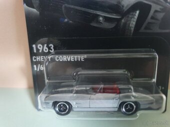 Matchbox 1963 Chevy Corvette - 2