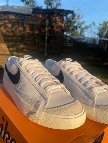 Nike Blazer Low White Black - 2