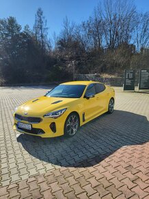 Kia Stinger - 2