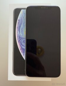 Apple iPhone XS 64GB strieborná - 2