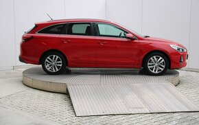 HYUNDAI i30 CW Family 1,4 MPi 73 kW - 2