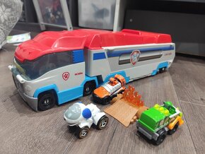 Tlapková Patrola - Paw Patrol Transporter dráha 2v1 - 2