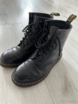 Dr. Martens - 2