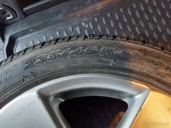 Disk s pneumatikou - 235/45 R17 - 5x112 8J 57 - Passat - 2