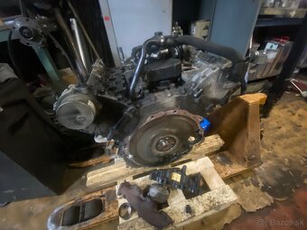 Komplet Motor BKS VW Touareg 165kw - 2