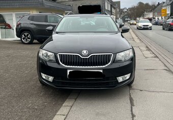 Skoda Octavia Combi Active - 2