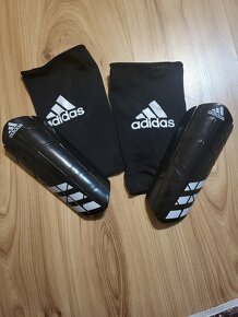 Chrániče Adidas - 2