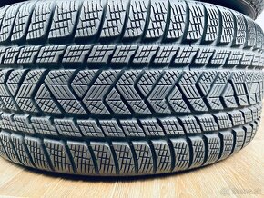 Zimní pneu 2ks Pirelli 275 45 R21 6,8-7mm - 2