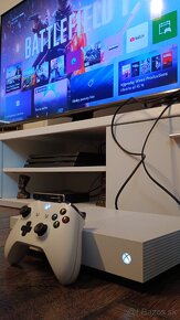 Xbox One S 1tb + ovládač - 2