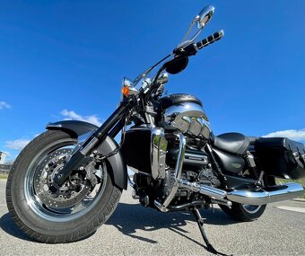 Triumph Rocket III - 2