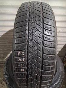 Pirelli zimné 205/60/R17 - 2