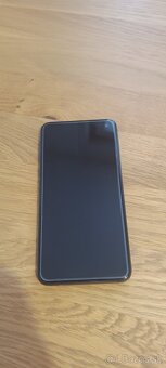 Samsung Galaxy s10e - 2