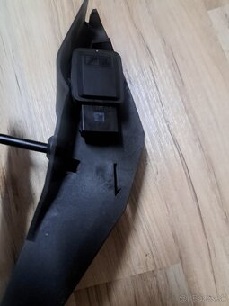 Predam plynovy pedal na Bmw e60 - 2