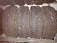 225/65R17 GoodYear UltraGrip+ SUV 4x4 - 2