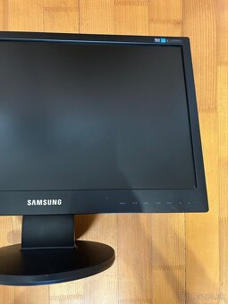 Monitor Samsung - 2