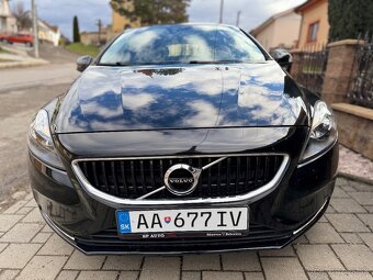 VOLVO V40 109323 km - 2