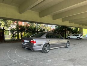 Bmw e39 540i - 2