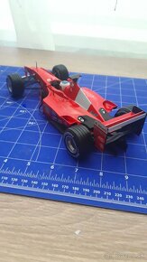 F1 1:18 Ferrari - 2