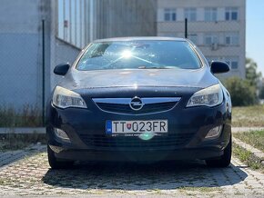 Opel Astra J 1.7 CTDI 2010 (92 kW) - 2